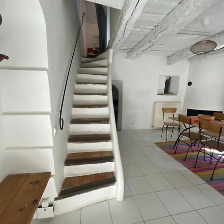 Le Petit Egregore, Patio Et Climatisation Lauris ภายนอก รูปภาพ