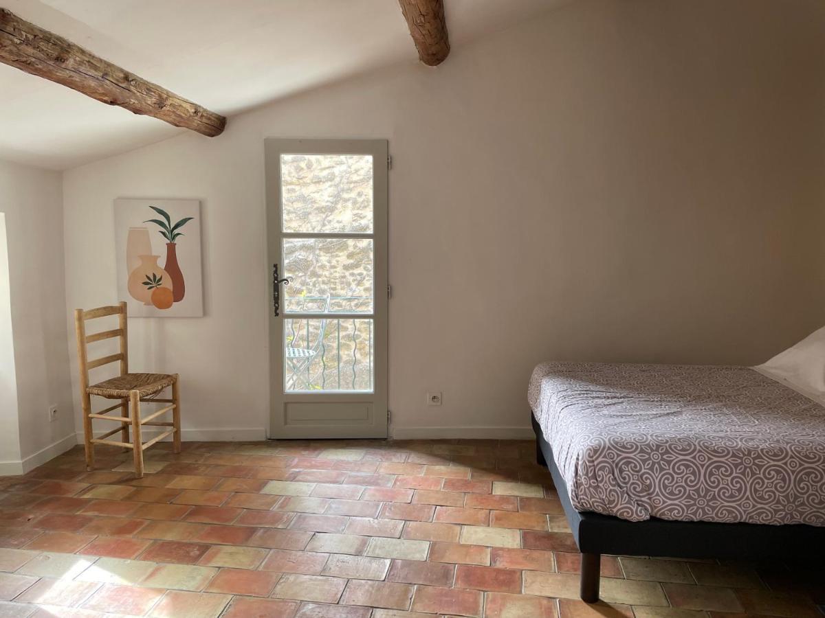 Le Petit Egregore, Patio Et Climatisation Lauris ภายนอก รูปภาพ